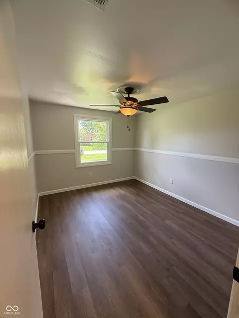 Bedroom - 806 E Hall St, Greentown, IN 46936 photo 3 of 6