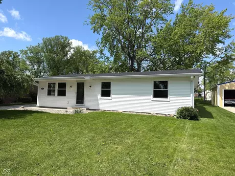 806 E Hall St, Greentown, IN 46936