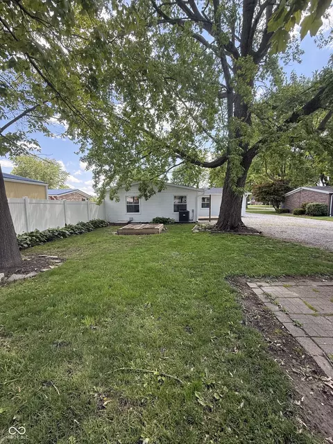 Exterior - 806 E Hall St, Greentown, IN 46936 photo 10 of 16