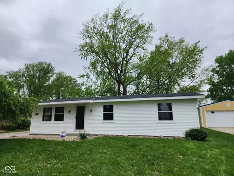Exterior - 806 E Hall St, Greentown, IN 46936 photo 3 of 16
