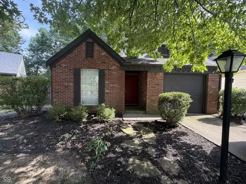 6835 Colony Pointe S Dr, Indianapolis, IN 46250