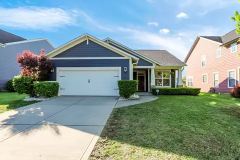 1295 Old Heritage Pl, Greenwood, IN 46143