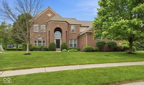 12472 Cirrus Dr, Fishers, IN 46037