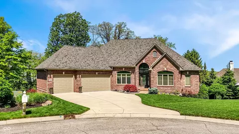 9238 Treasure Pt, Indianapolis, IN 46236