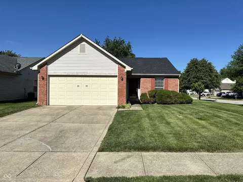 8410 Armistead Ln, Indianapolis, IN 46227