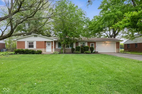 1532 Weslow Ct, Anderson, IN 46011