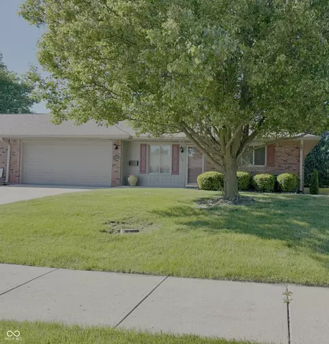 209 E 48th St, Anderson, IN 46013
