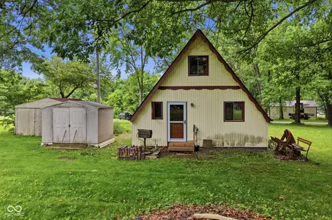 842 Mike Pl, Kingman, IN 47952