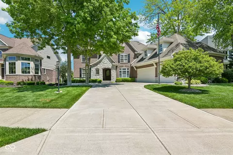 14668 Whispering Breeze Dr, Fishers, IN 46037