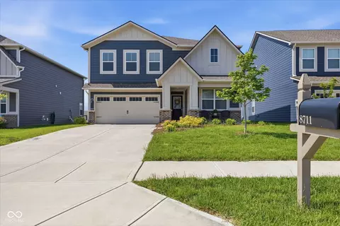 8711 Laurelton Pl, Brownsburg, IN 46112