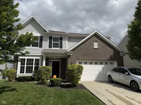 2673 Night Hawk Rd, Greenwood, IN 46143