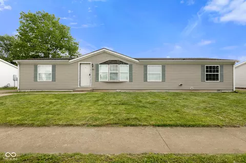 4687 Breckenridge Dr, Columbus, IN 47203