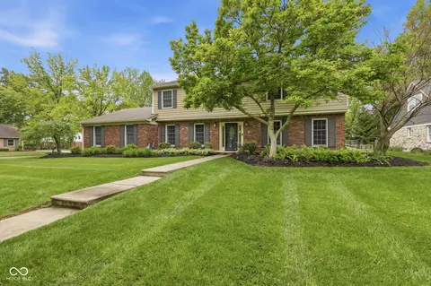 9008 Chestnut Ct, Indianapolis, IN 46260