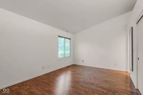 Bedroom - 4061 Shields Dr, Columbus, IN 47201 photo 4 of 5