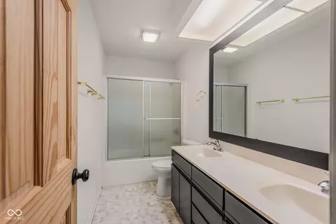 Bath - 4061 Shields Dr, Columbus, IN 47201 photo 2 of 2