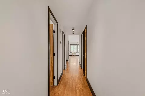 Entry Way - 4061 Shields Dr, Columbus, IN 47201 photo 2 of 2