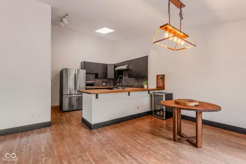 Kitchen - 4061 Shields Dr, Columbus, IN 47201 photo 1 of 8