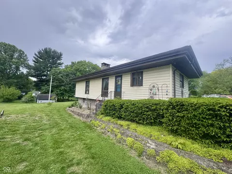 Exterior - 1306 Liberty St, Covington, IN 47932 photo 10 of 11