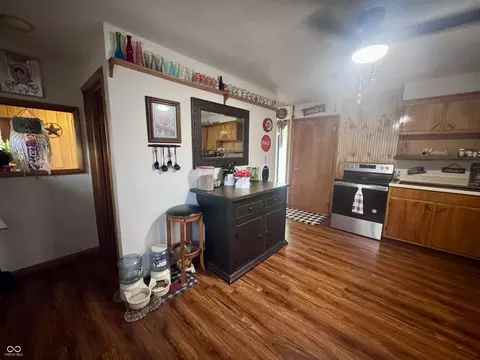 Kitchen - 1306 Liberty St, Covington, IN 47932 photo 2 of 2