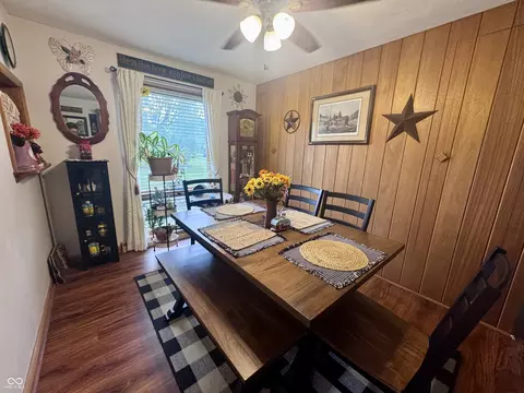 Dining - 1306 Liberty St, Covington, IN 47932 photo 1 of 3