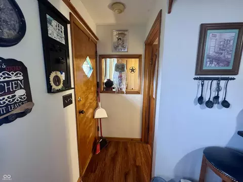 Entry Way - 1306 Liberty St, Covington, IN 47932 photo 1 of 2