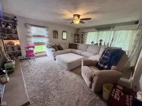 Living - 1306 Liberty St, Covington, IN 47932 photo 1 of 2