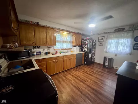 Kitchen - 1306 Liberty St, Covington, IN 47932 photo 1 of 2