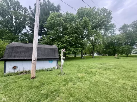 Exterior - 1306 Liberty St, Covington, IN 47932 photo 7 of 11