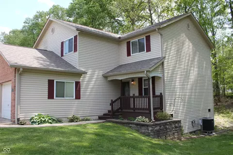1018 N Forest View Dr S, Ellettsville, IN 47429