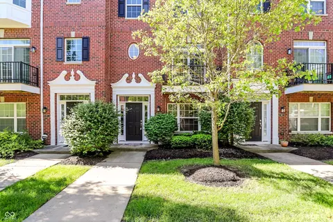 11910 Riley Dr, Zionsville, IN 46077