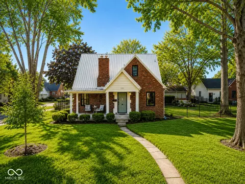 2339 Lafayette Ave, Columbus, IN 47201