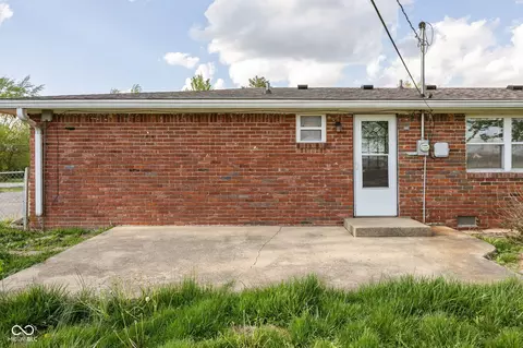 Exterior - 8233 E Thompson Rd, Indianapolis, IN 46239 photo 3 of 9
