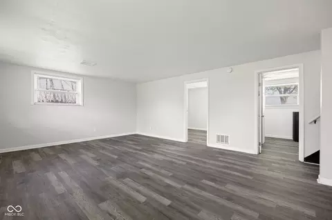 Living - 8233 E Thompson Rd, Indianapolis, IN 46239 photo 6 of 7