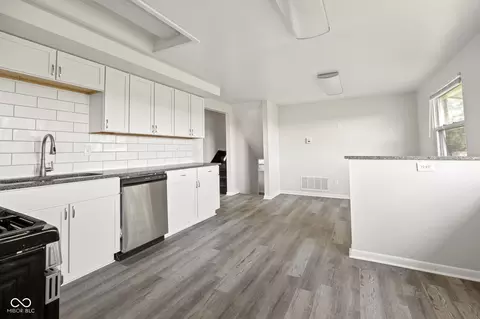 Kitchen - 8233 E Thompson Rd, Indianapolis, IN 46239 photo 3 of 6
