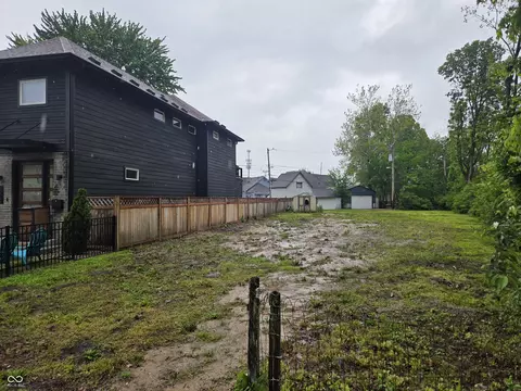 1518 E 12th St, Indianapolis, IN 46201