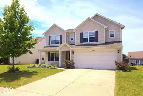 3214 Bristlecone Ct, Whiteland, IN 46184