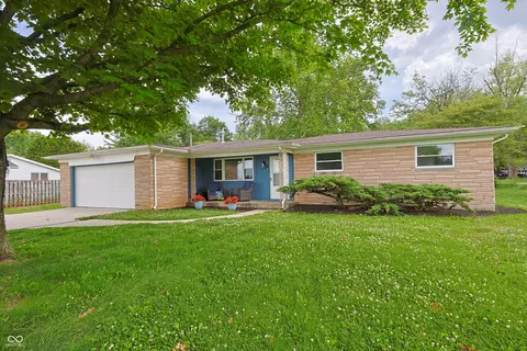 13705 E 200 S, Columbus, IN 47203