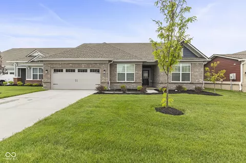 5035 Winnsboro Dr, Mccordsville, IN 46055