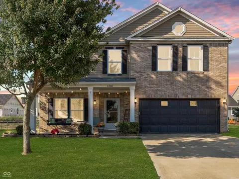 1216 King Maple Dr, Greenfield, IN 46140
