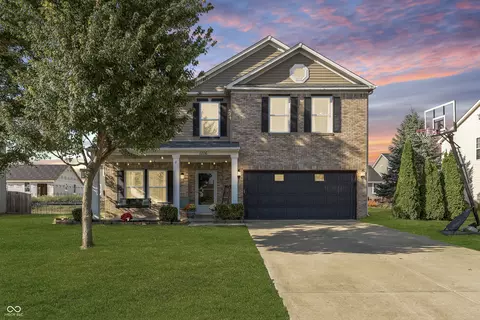 1216 King Maple Dr, Greenfield, IN 46140