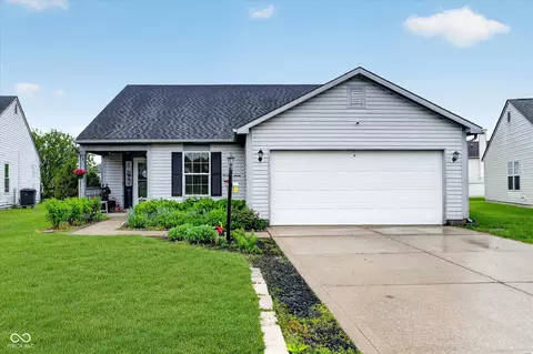 3815 Nuthatcher Dr, Indianapolis, IN 46228