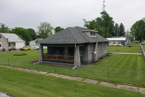 306 Linden, Dana, IN 47847