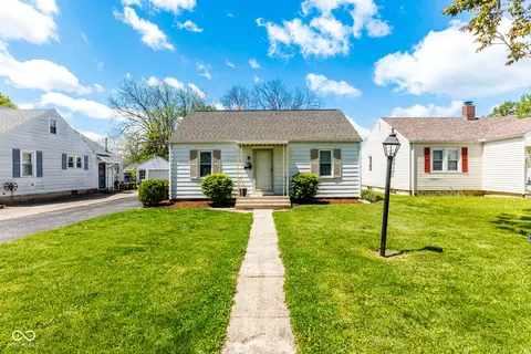 2117 N Maplewood Ave, Muncie, IN 47304