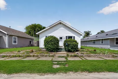 1050 W Mcclurg St, Frankfort, IN 46041