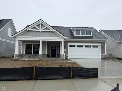 5928 Maple Glen St, Fishers, IN 46040