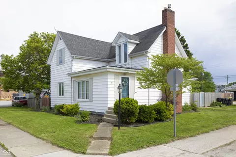 25 W 9th St, Lapel, IN 46051