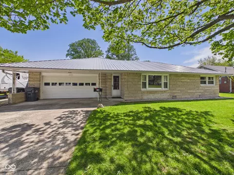 8304 S Sorgham St, Daleville, IN 47334