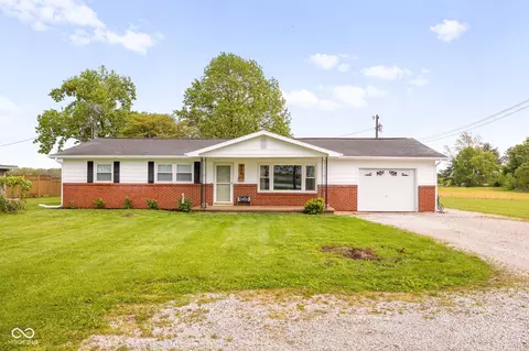 935 S Fillmore Rd, Greencastle, IN 46135