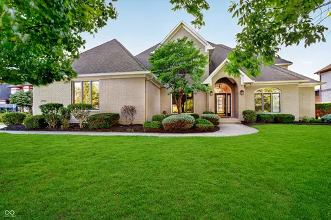 12244 Bayhill Dr, Carmel, IN 46033
