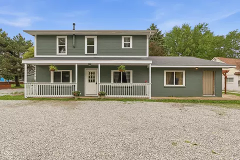 106 E Pendleton Ave, Lapel, IN 46051